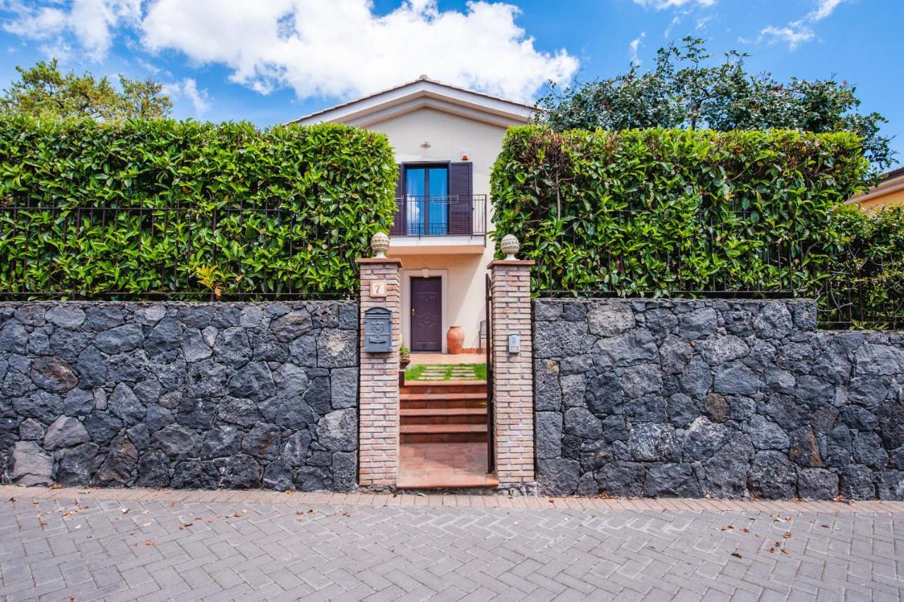 Siliqua House With Garden By Wonderful Italy Villa Trecastagni Eksteriør billede